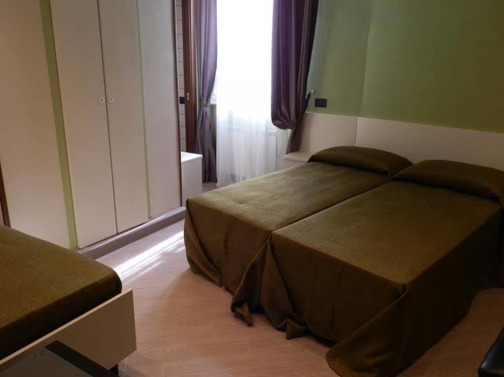 Affittacamere Serena Piacenza Buitenkant foto